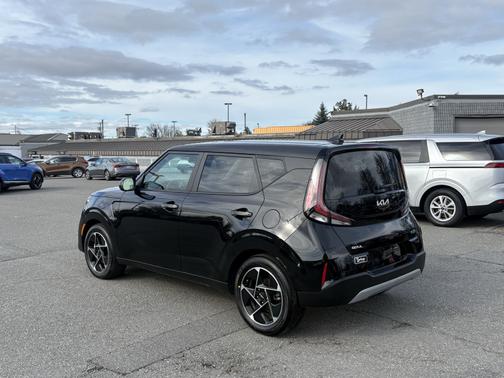 2023 Kia Soul EX
