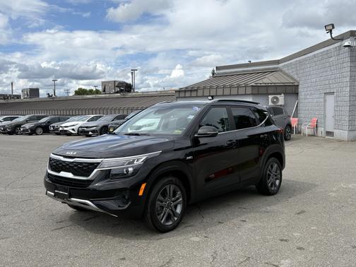 2023 Kia Seltos S
