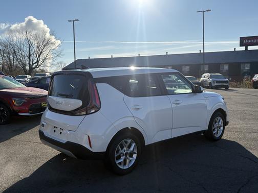 2025 Kia Soul LX