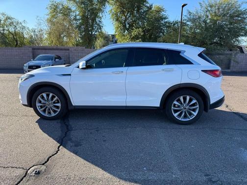 2022 INFINITI QX50 LUXE AWD
