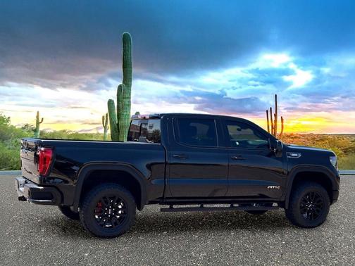 Onyx Black 2023 GMC Sierra 1500 AT4