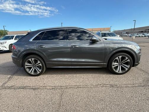 2020 Audi Q8 55 Prestige