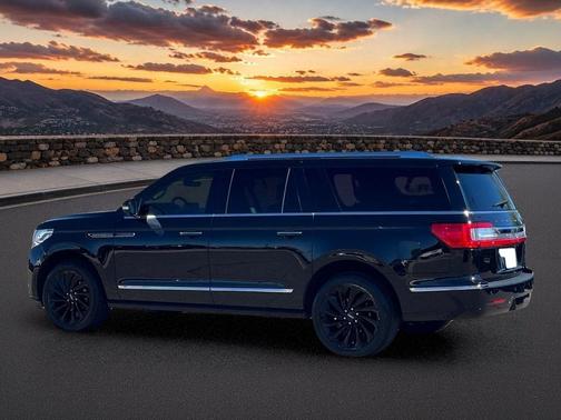 Infinite Black 2021 Lincoln Navigator Reserve