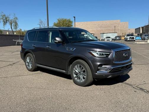 2024 INFINITI QX80 Luxe