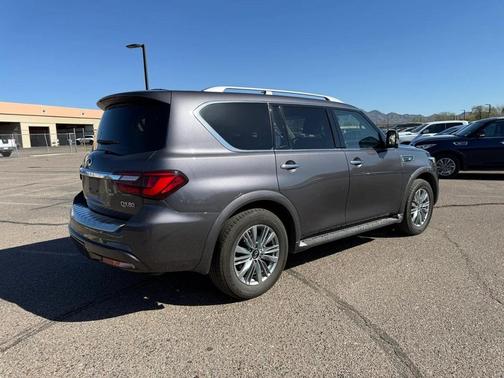 2024 INFINITI QX80 Luxe