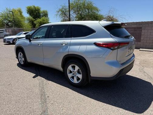 2021 Toyota Highlander LE