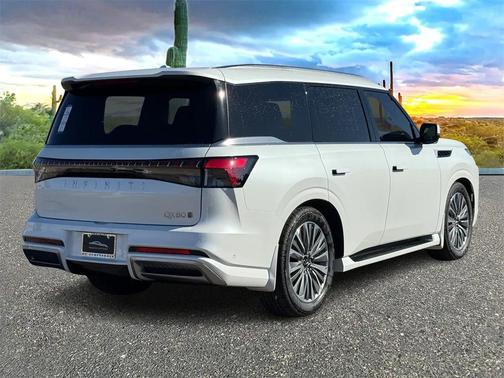2026 INFINITI QX80 Luxe