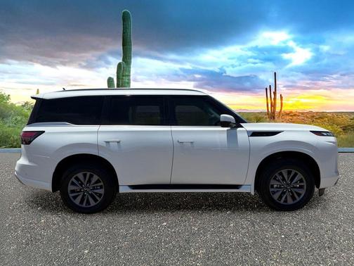 Radiant White 2027 INFINITI QX80 PURE