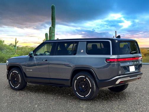 El Cap Granite 2026 Rivian R1S Performance Dual Motor Max Pack