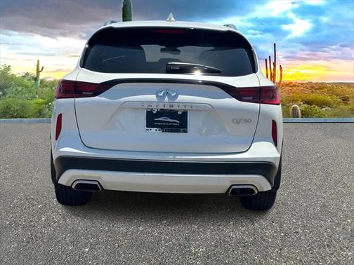 2022 INFINITI QX50 LUXE