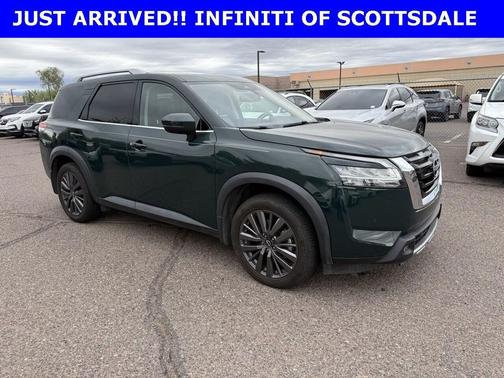 2022 Nissan Pathfinder SL 2WD