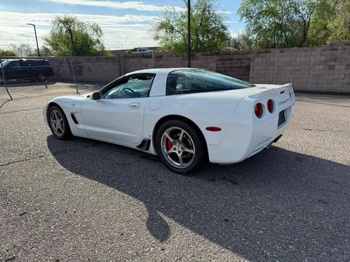 2003 Chevrolet Corvette Base