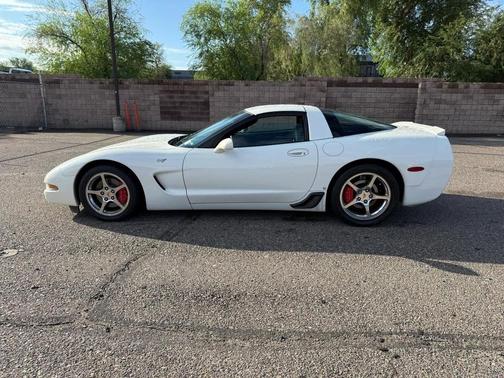 2003 Chevrolet Corvette Base