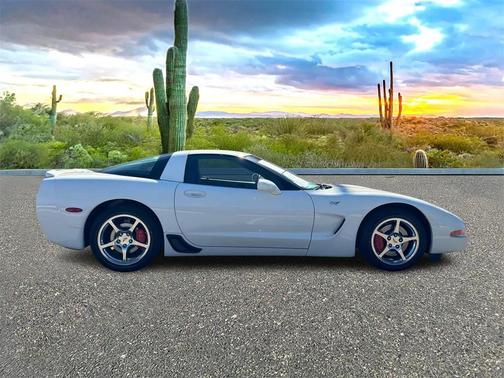 2003 Chevrolet Corvette Base