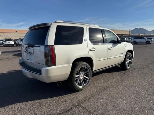 2013 Cadillac Escalade Premium