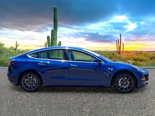 Deep Blue 2019 Tesla Model 3 Long Range