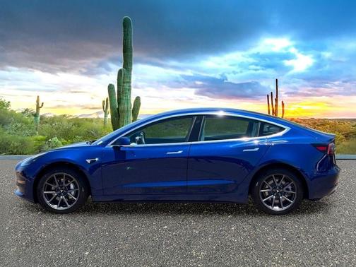 Deep Blue 2019 Tesla Model 3 Long Range