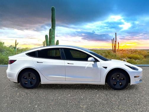 Pearl White Multi-Coat 2021 Tesla Model 3 Standard Range Plus