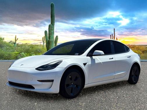 Pearl White Multi-Coat 2021 Tesla Model 3 Standard Range Plus