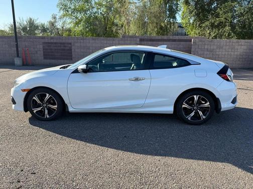 2016 Honda Civic Touring