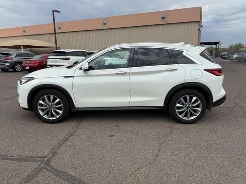 2022 INFINITI QX50 LUXE AWD