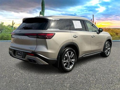 2022 INFINITI QX60 Luxe