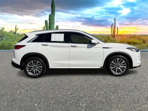 2023 INFINITI QX50 LUXE