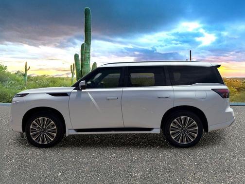 Radiant White 2027 INFINITI QX80 Luxe