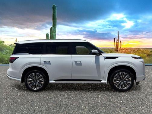 Radiant White 2027 INFINITI QX80 Luxe