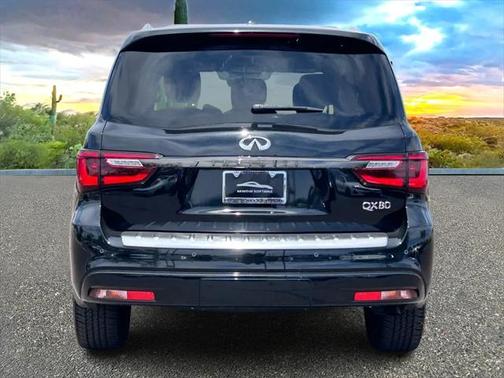2024 INFINITI QX80 SENSORY AWD