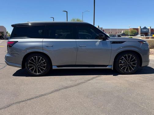 Dynamic Metal/Black Obsidian 2027 INFINITI QX80 AUTOGRAPH
