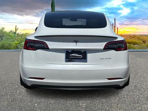 2022 Tesla Model 3 Long Range