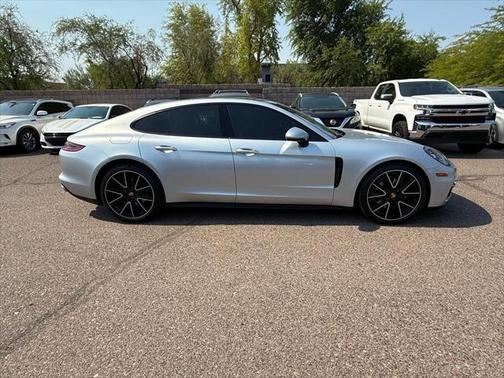 2018 Porsche Panamera Base