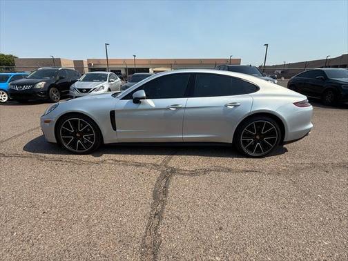 2018 Porsche Panamera Base