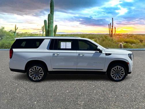 2023 GMC Yukon XL Denali Ultimate