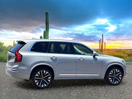 Gray 2025 Volvo XC90 B6 Plus 7-Seater