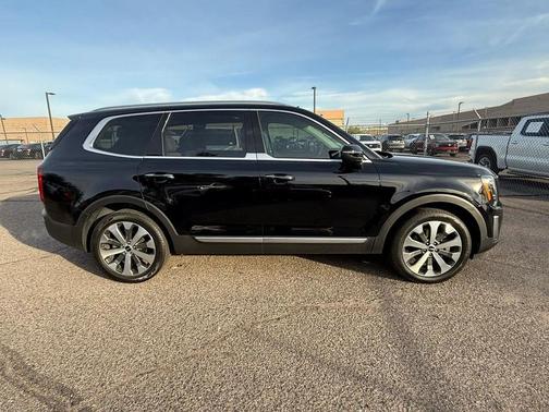 2022 Kia Telluride S