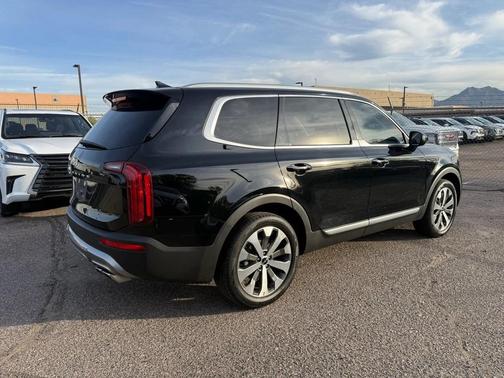 2022 Kia Telluride S
