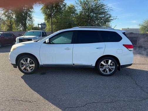 2014 Nissan Pathfinder Platinum