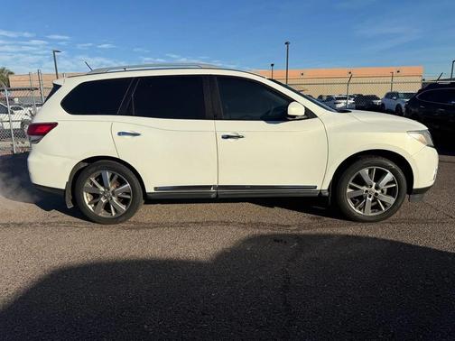 2014 Nissan Pathfinder Platinum