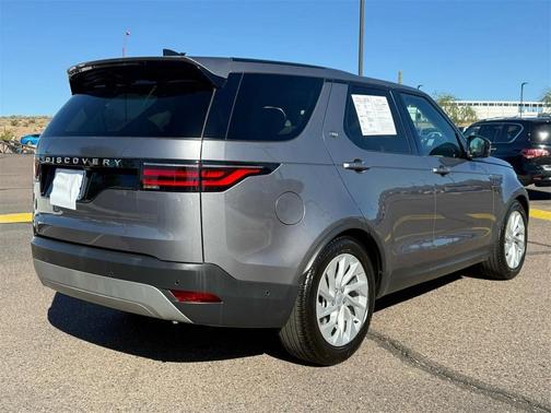 2025 Land Rover Discovery P300 S