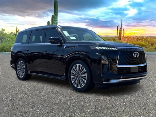 2025 INFINITI QX80 Luxe