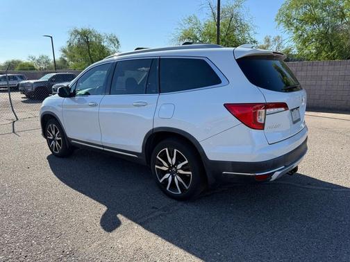 2021 Honda Pilot Touring 8-Passenger