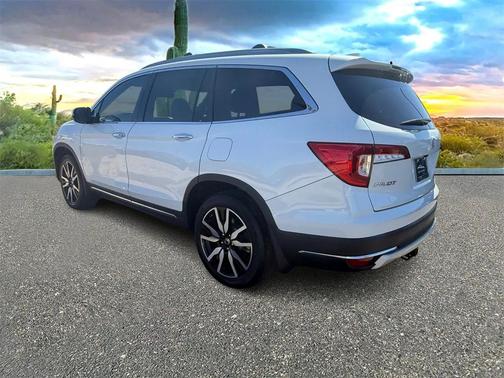 2021 Honda Pilot Touring 8-Passenger