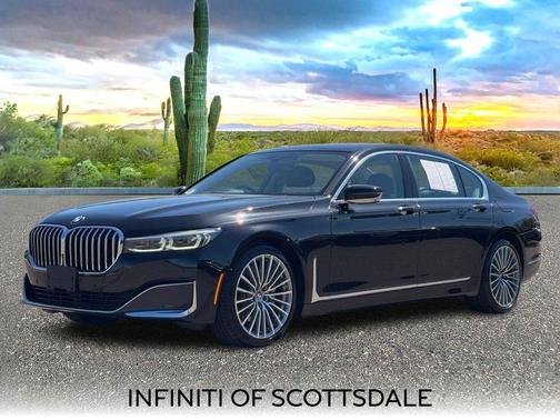 Black Sapphire Metallic 2022 BMW 740 i