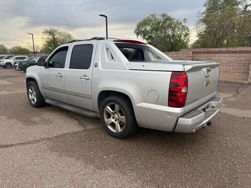 2013 Chevrolet Avalanche LS