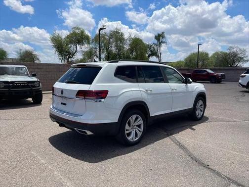 2022 Volkswagen Atlas 3.6L SE w/Technology