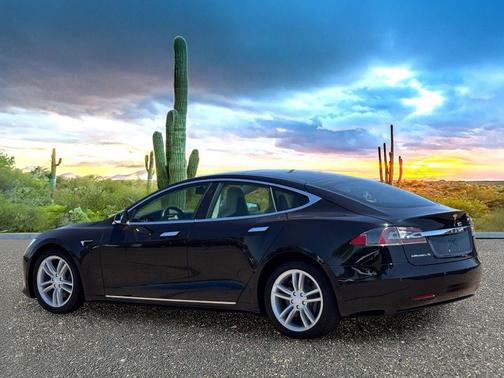 Black 2016 Tesla Model S