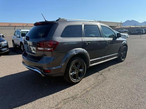2018 Dodge Journey Crossroad