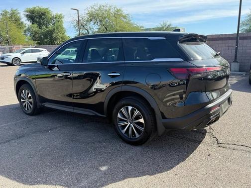 2025 INFINITI QX60 Pure